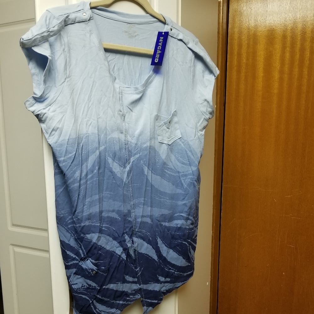 🍁🌺Nygard indigo/soft blue ombre short sleeved top